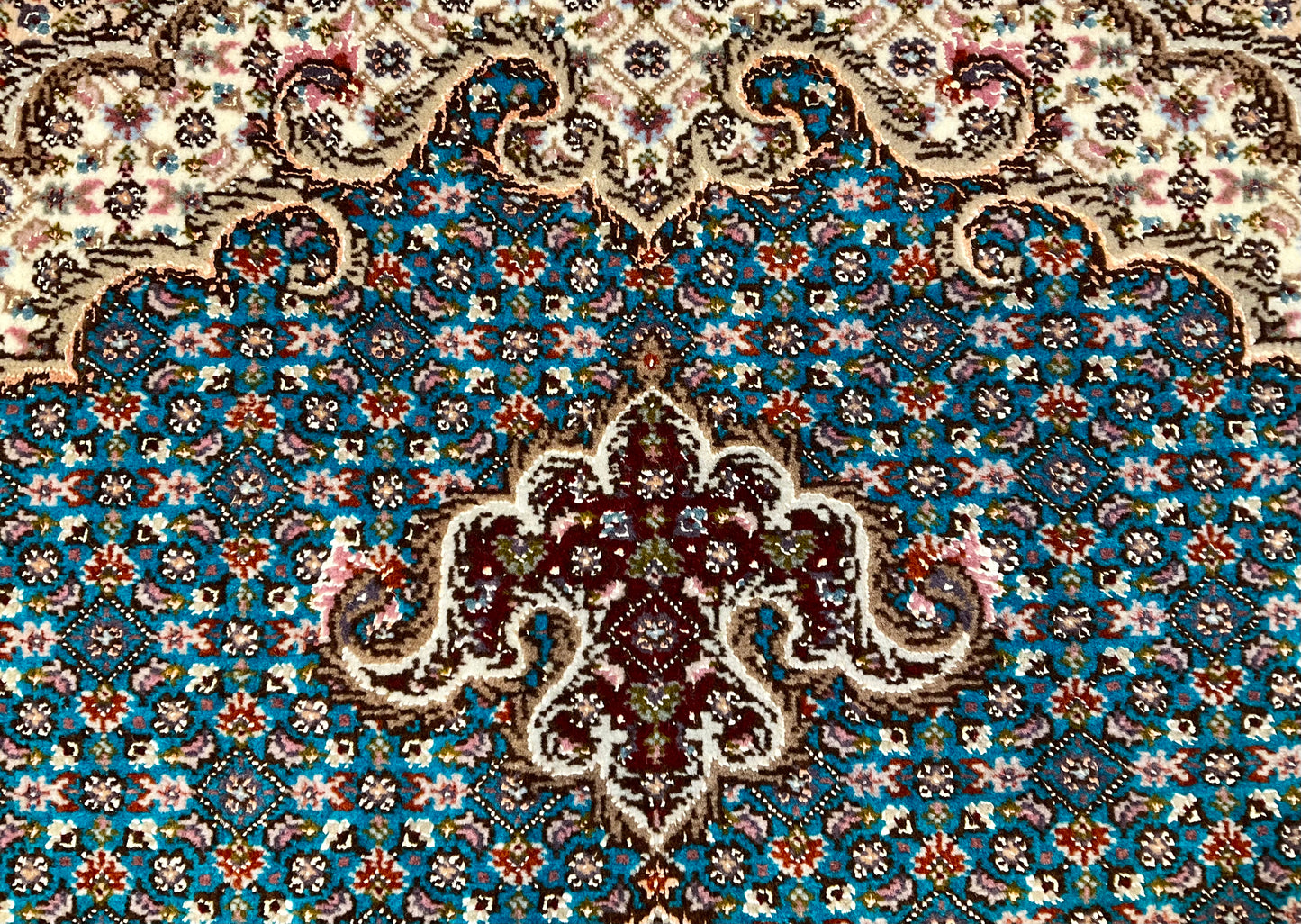 タブリーズ 150cm x 107cm PS8034