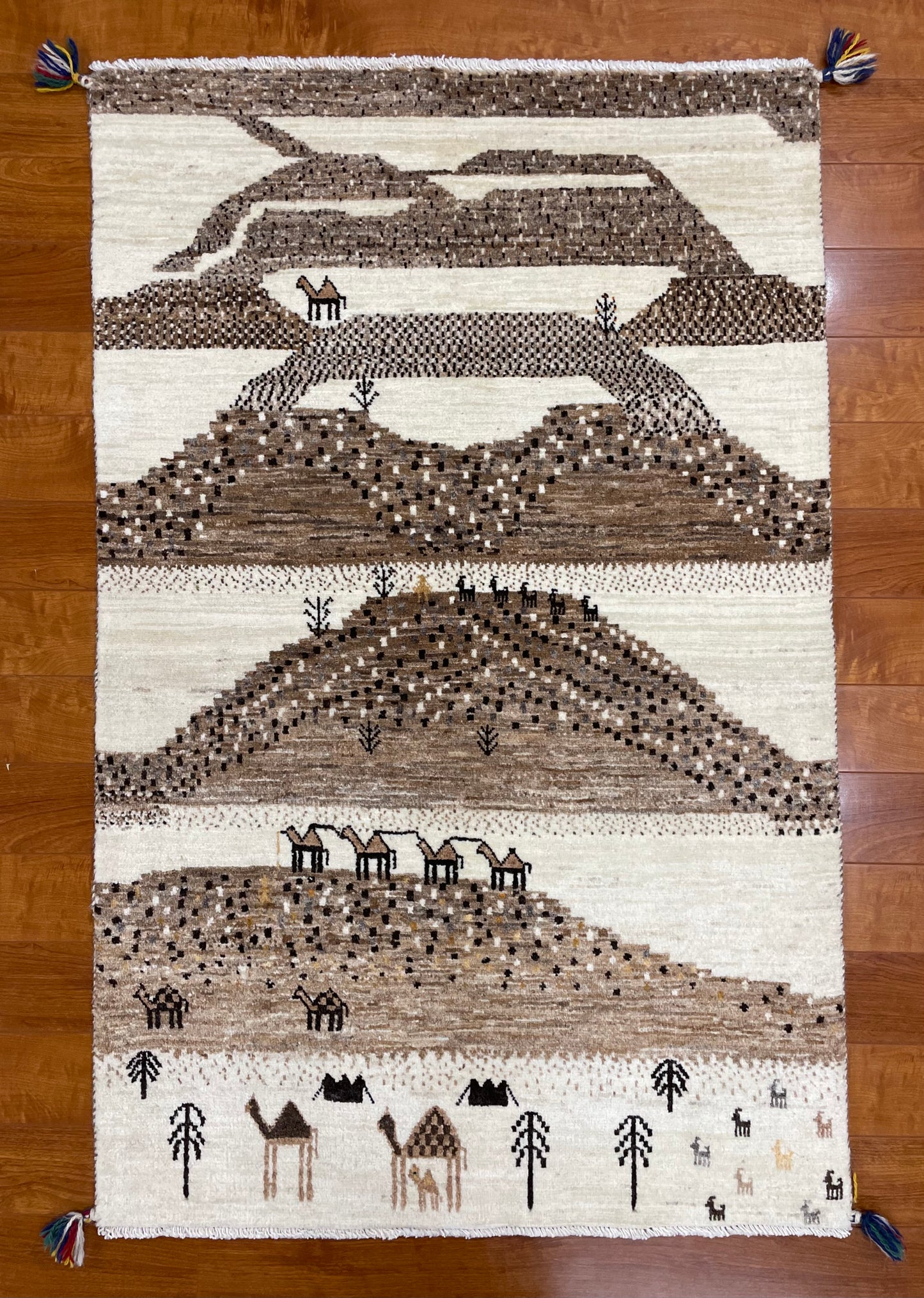 【オンライン限定】カシュクリギャッベ 134cm x 85cm BT12198
