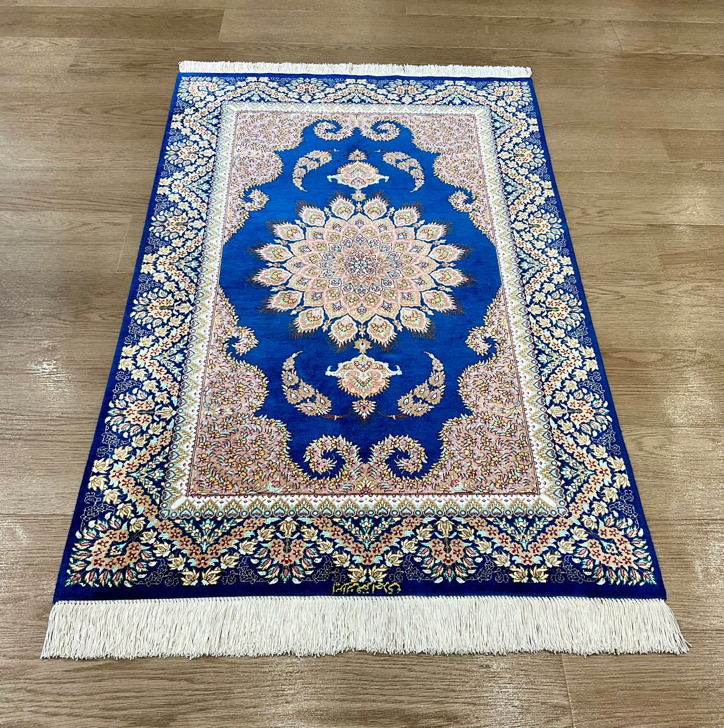 クム アフマディ工房 120cm x 75cm NT10625