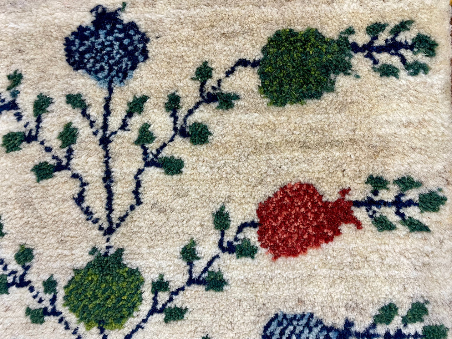 【オンライン限定】ギャッベ 88cm x 58cm RJ14062