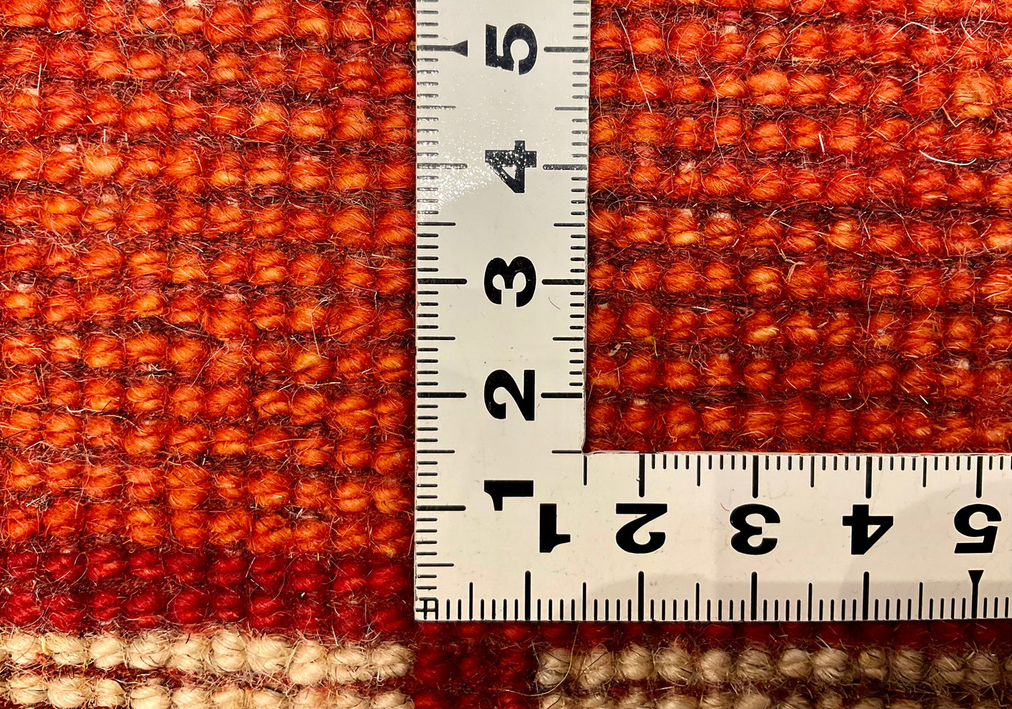 ギャッベ 43cm x 39cm Z596