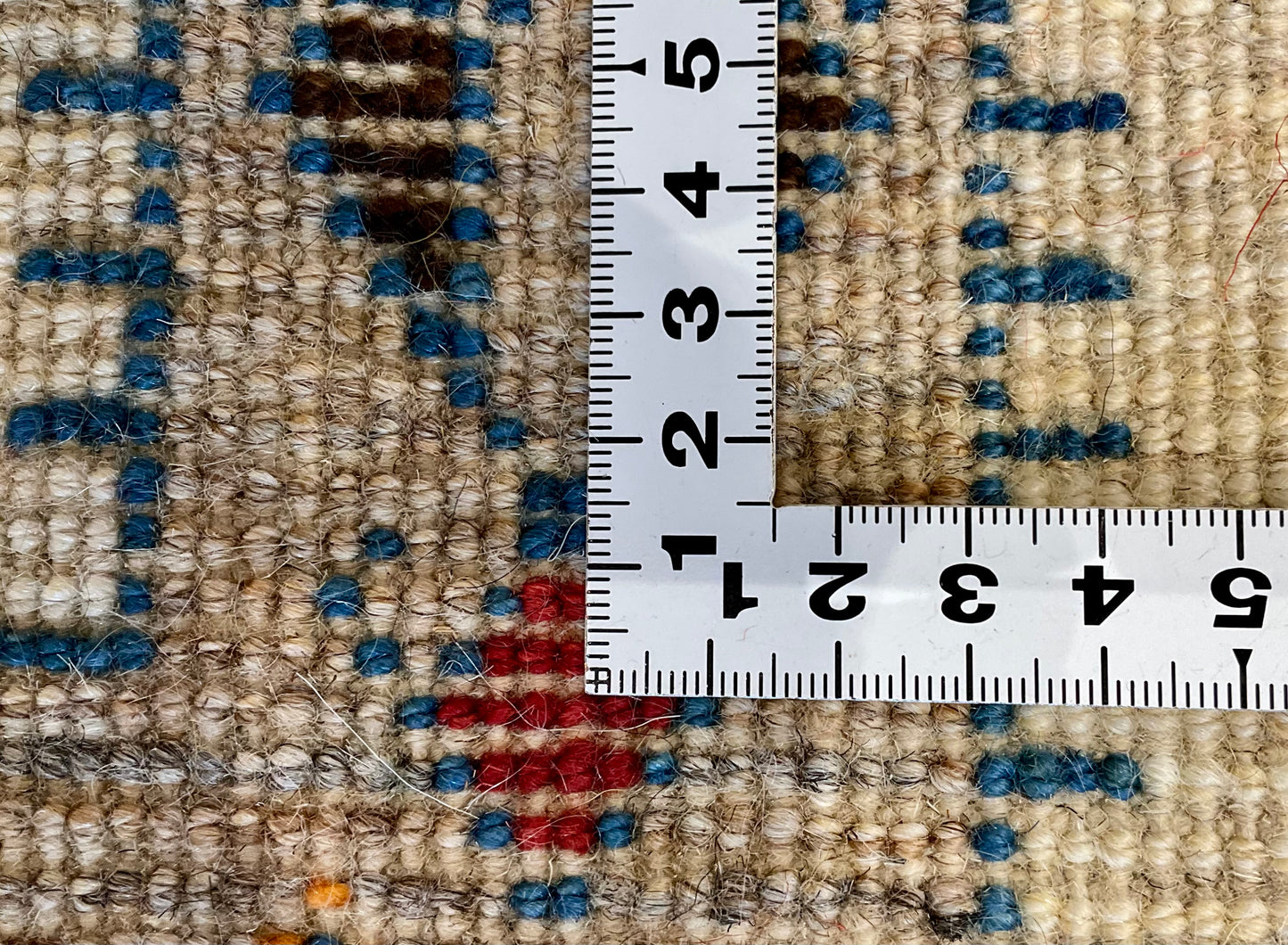 ギャッベ 43cm x 40cm Z1387