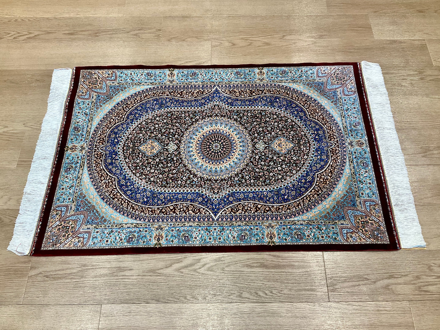 ペルシャンシルク 120cm x 80cm PS3917