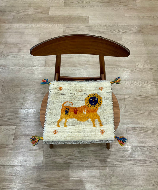 ギャッベ 41cm x 40cm AZ29835