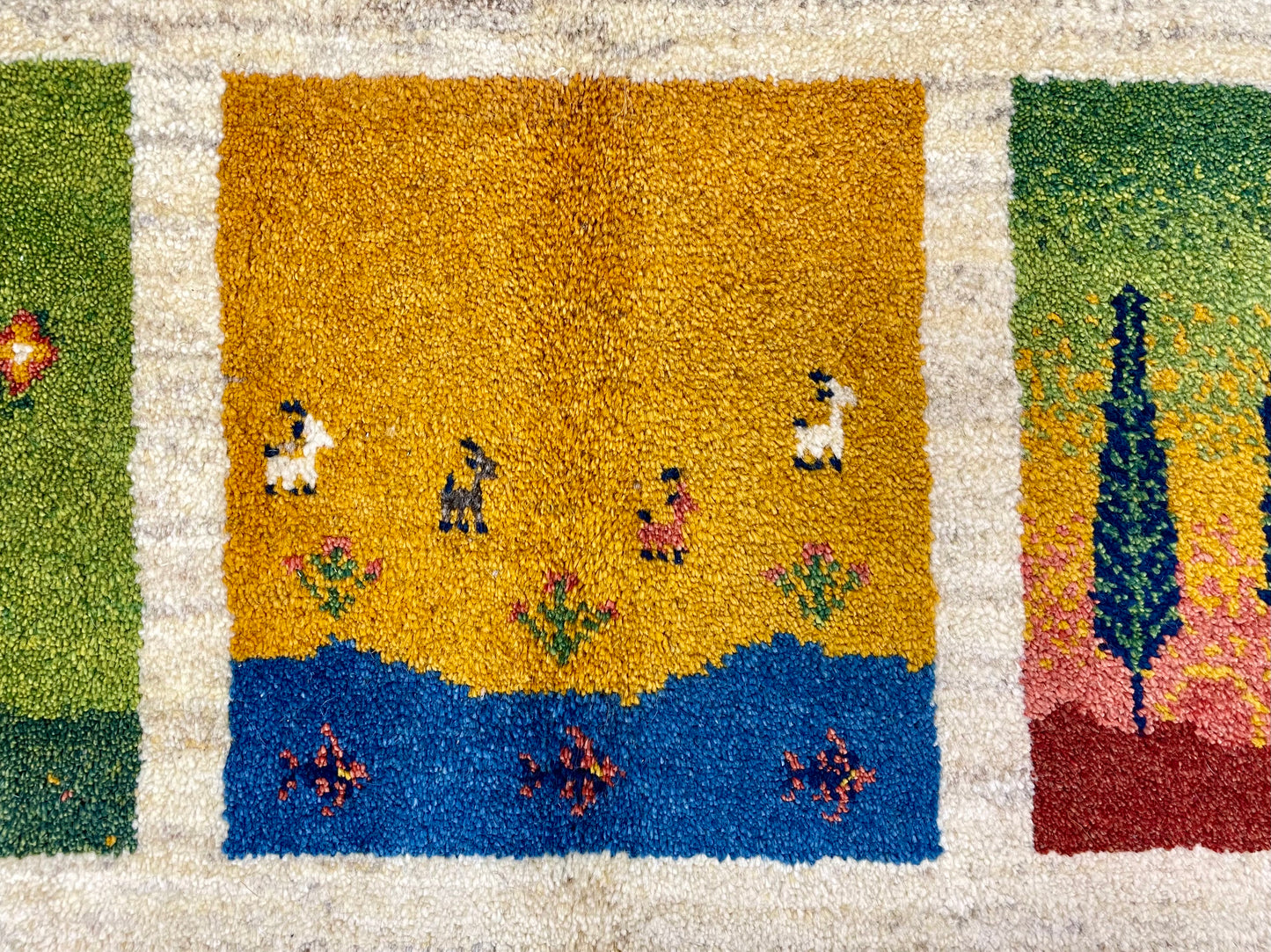 【オンライン限定】ギャッベ 200cm x 157cm RJ3882