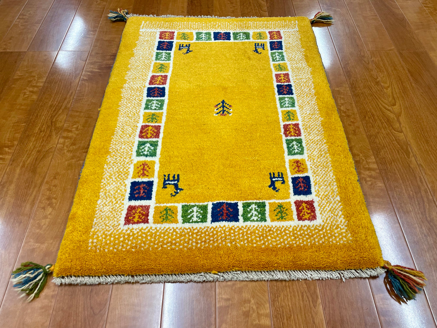 【オンライン限定】ギャッベ 92cm x 67cm RJ2640