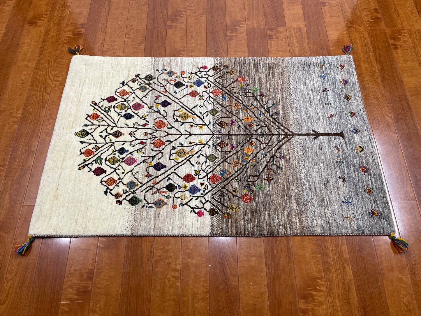 【オンライン限定】カシュクリギャッベ 134cm x 85cm RJ13672