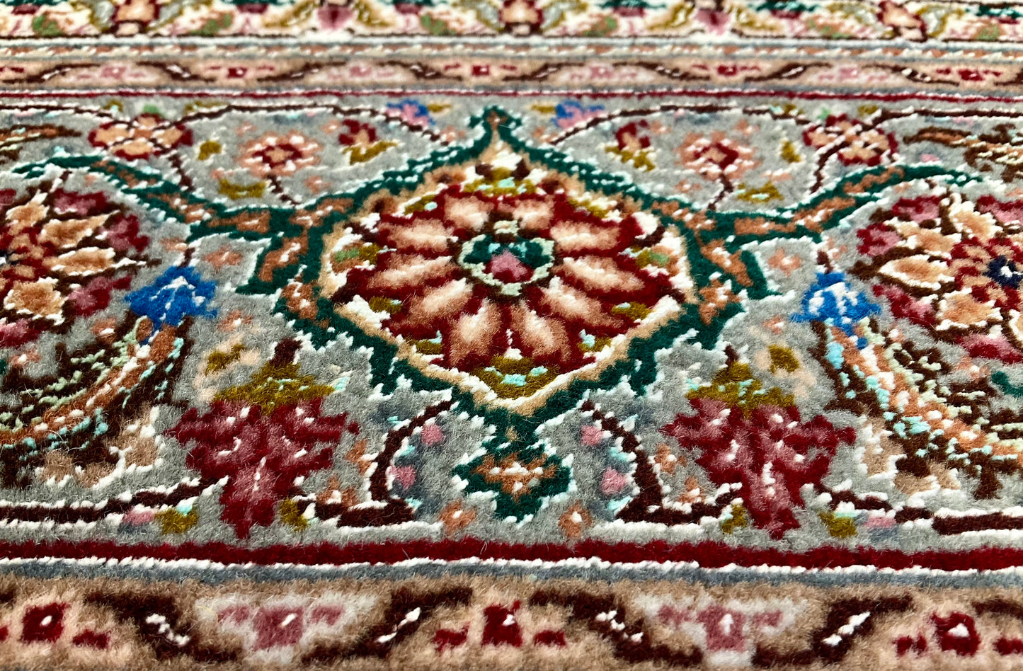 タブリーズ アブドラーヒ工房 200cm x 155cm PS7594