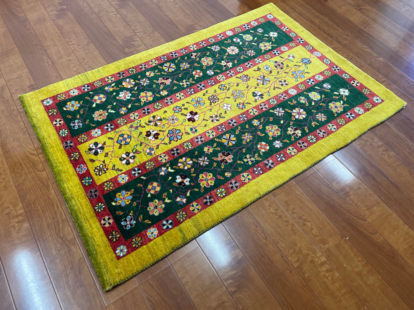 【オンライン限定】カシュクリギャッベ 135m x 90cm RJ14828