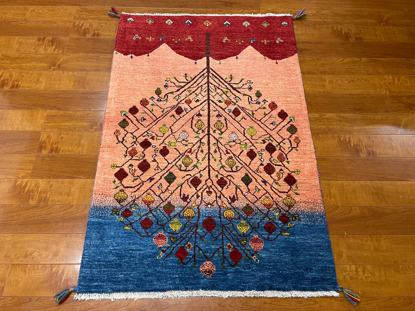 【オンライン限定】カシュクリギャッベ 126cm x 85cm RJ12216