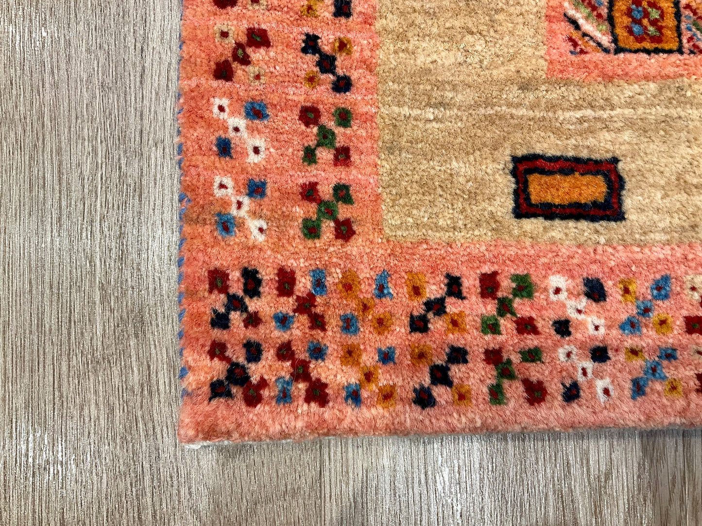 カシュクリ 100cm x 66cm RJ11028