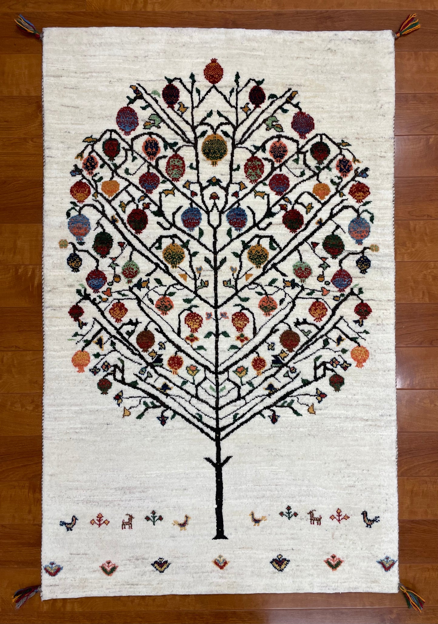 【オンライン限定】カシュクリギャッベ 132cm x 83cm RJ13312
