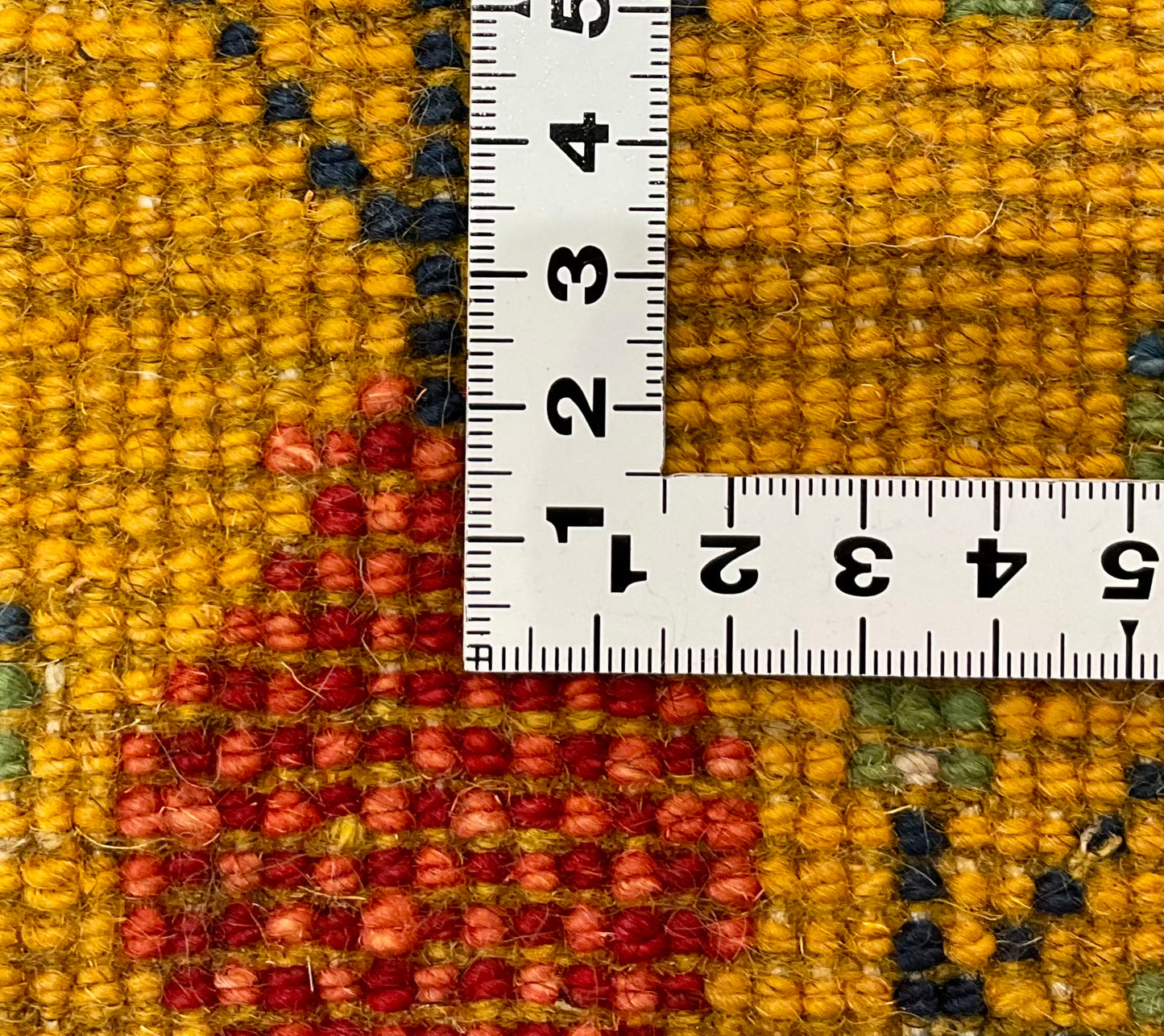 ギャッベ 43cm x 40cm Z1076