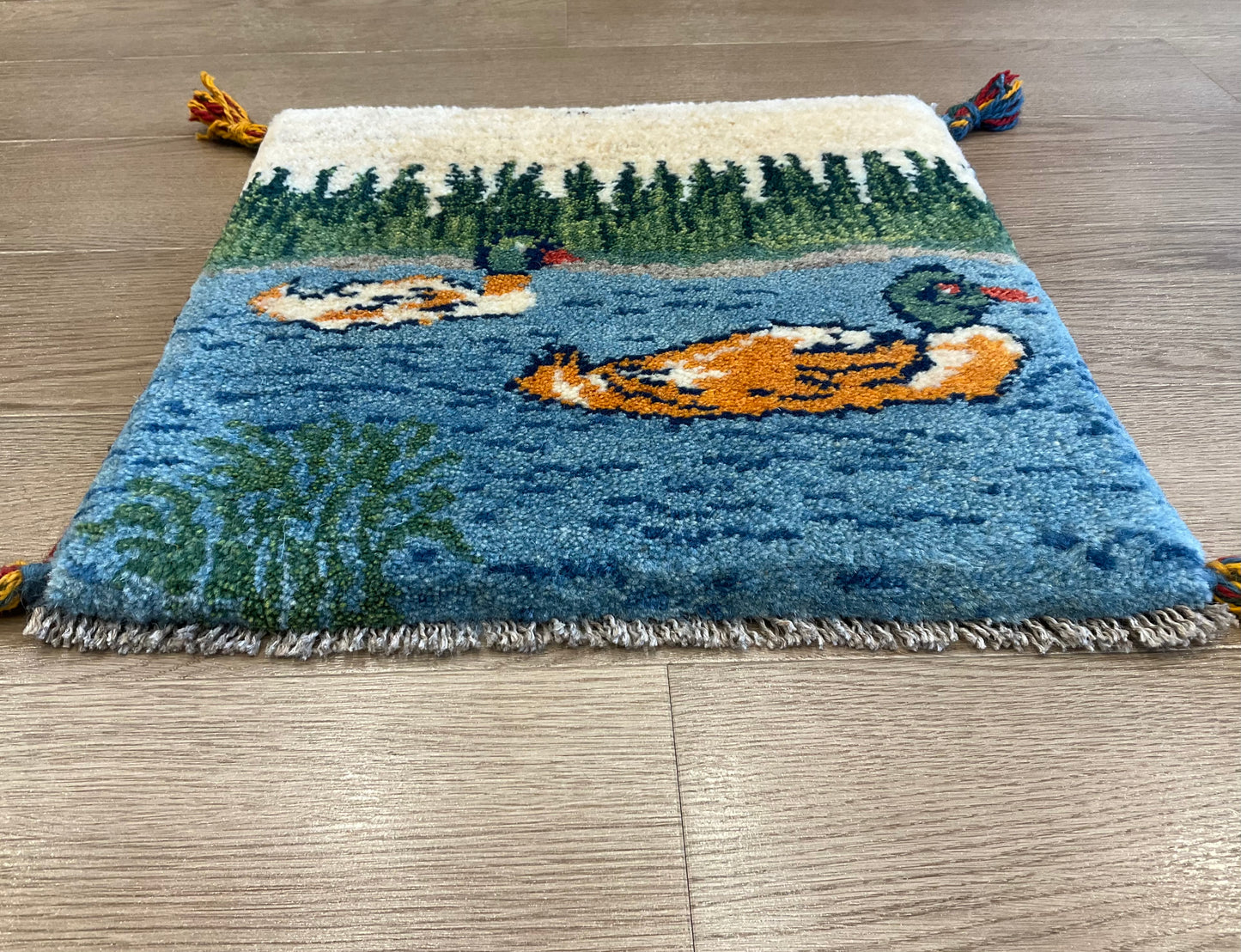 ギャッベ 43cm x 42cm T8346