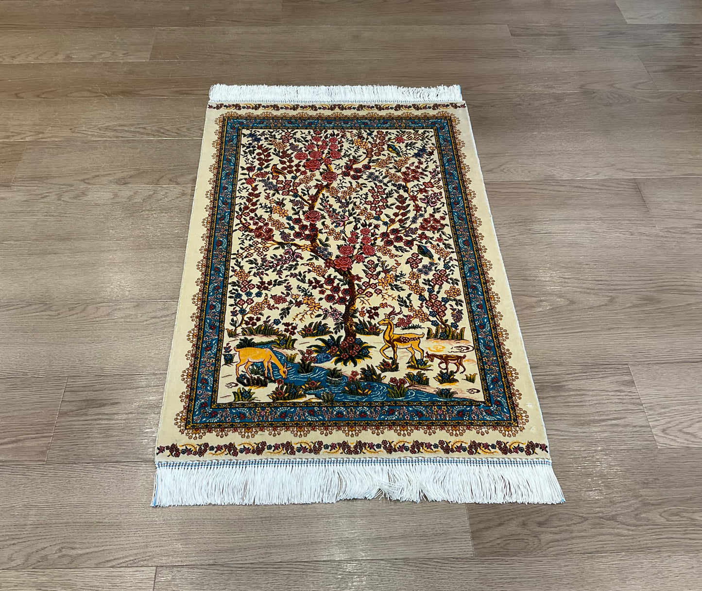 ペルシャンシルク 90cm x 60cm PS10768