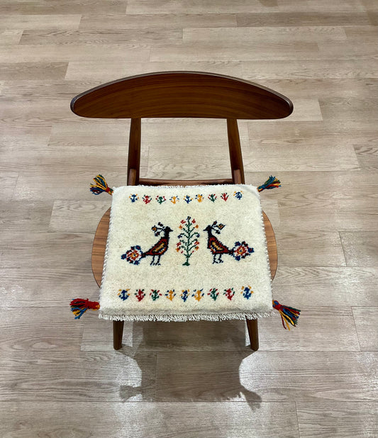 ギャッベ 42cm x 39cm Z1506