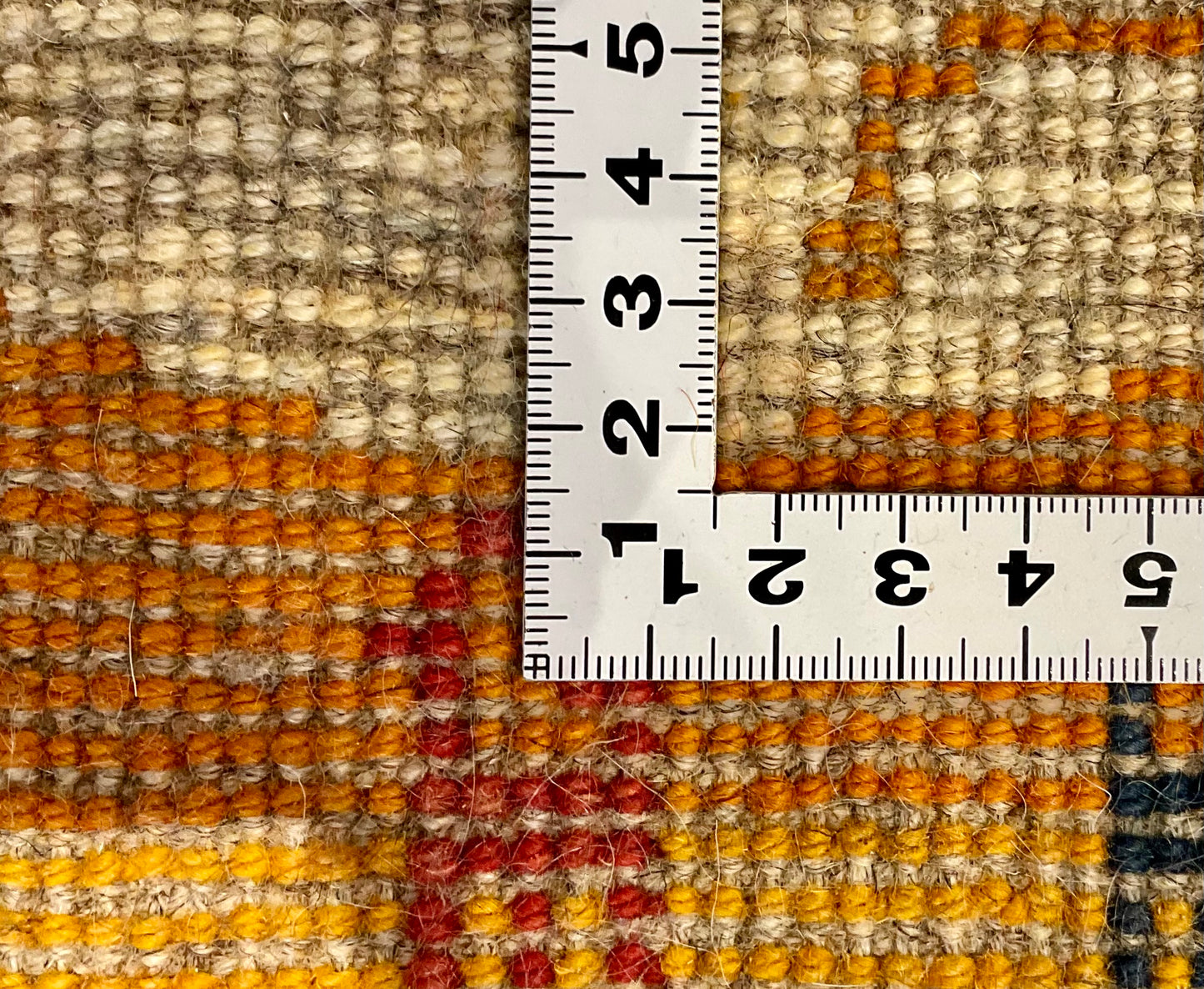 ギャッベ 41cm x 40cm AZ29835