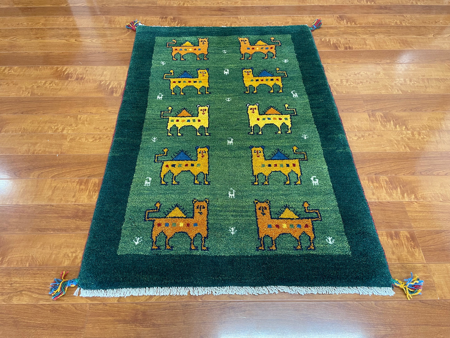 【オンライン限定】ギャッベ 128cm x 86cm RJ3526