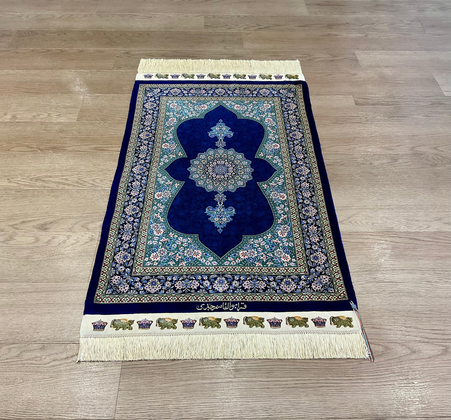 クム ジェッディ工房 92cm x 62cm PS2152