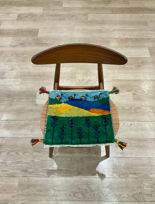 ギャッベ 41cm x 37cm Z913