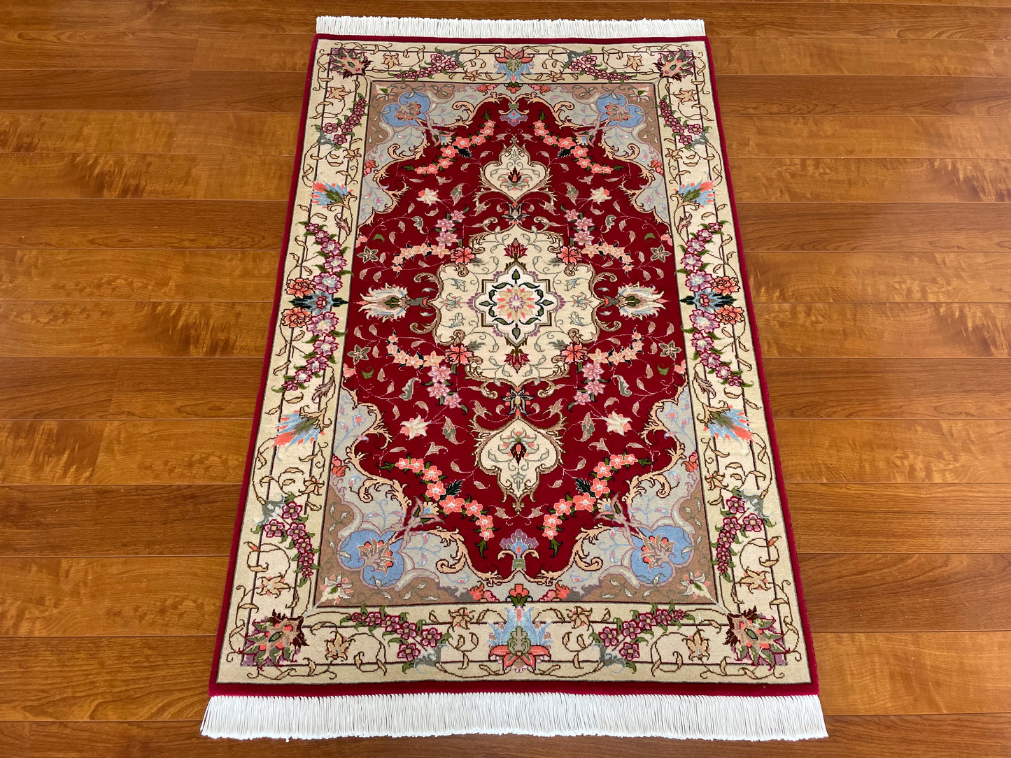 【オンライン限定】タブリーズ 120cm x 76cm NT8136