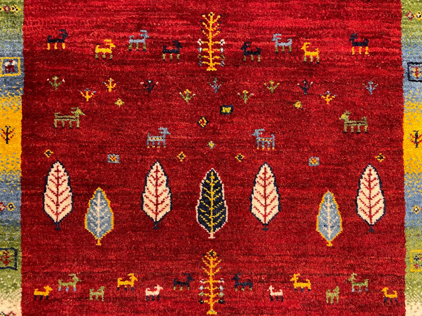 【オンライン限定】カシュクリギャッベ 135cm x 84cm RJ13345