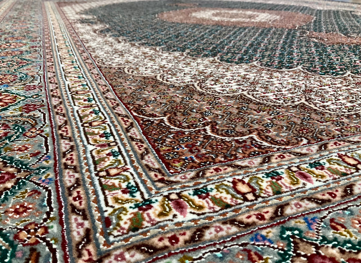 タブリーズ アブドラーヒ工房 200cm x 155cm PS7594
