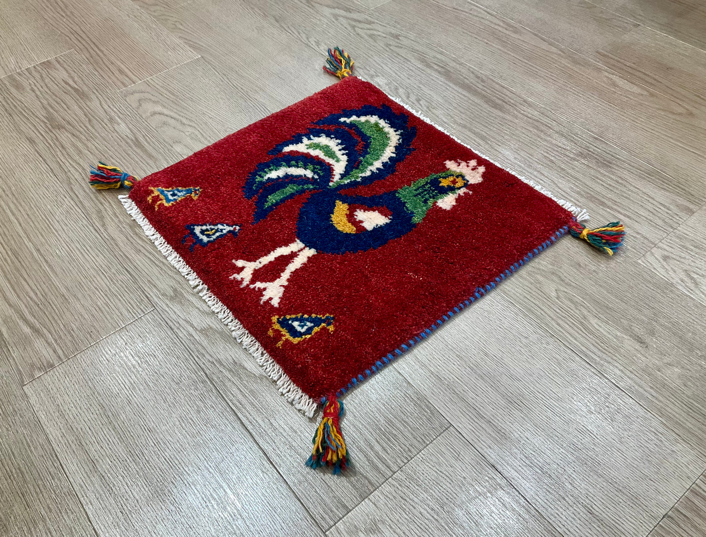 ギャッベ 42cm x 39cm T5227