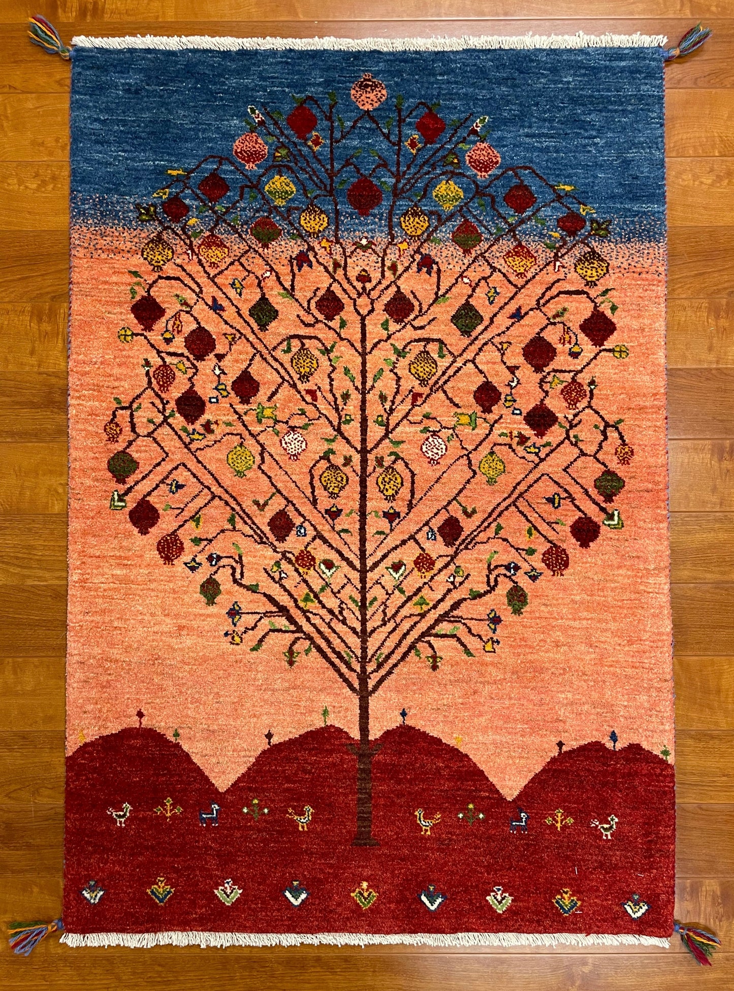 【オンライン限定】カシュクリギャッベ 126cm x 85cm RJ12216