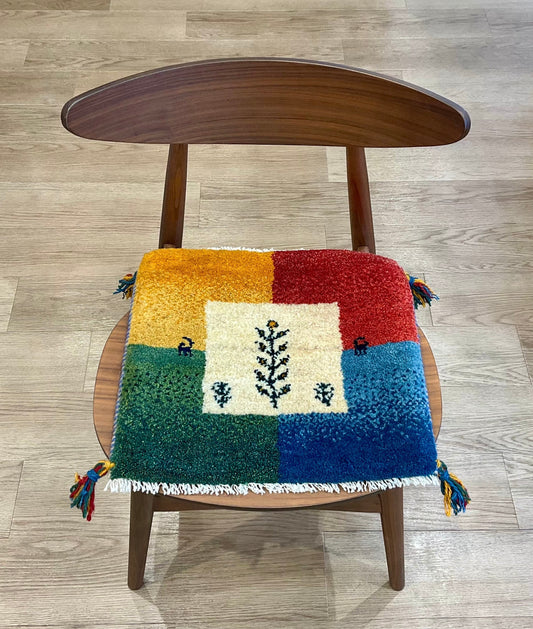 ギャッベ 43cm x 42cm T7931