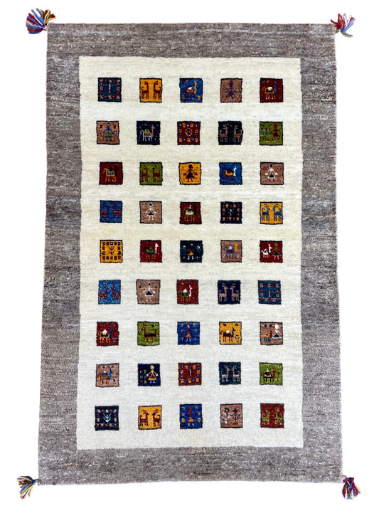 【オンライン限定】カシュクリギャッベ 130cm x 84cm RJ3039