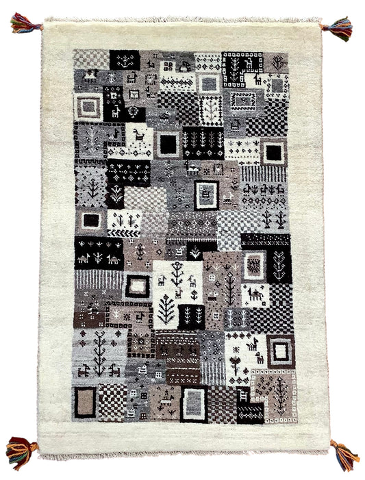 【オンライン限定】カシュクリギャッベ 96cm x 63cm RJ7808