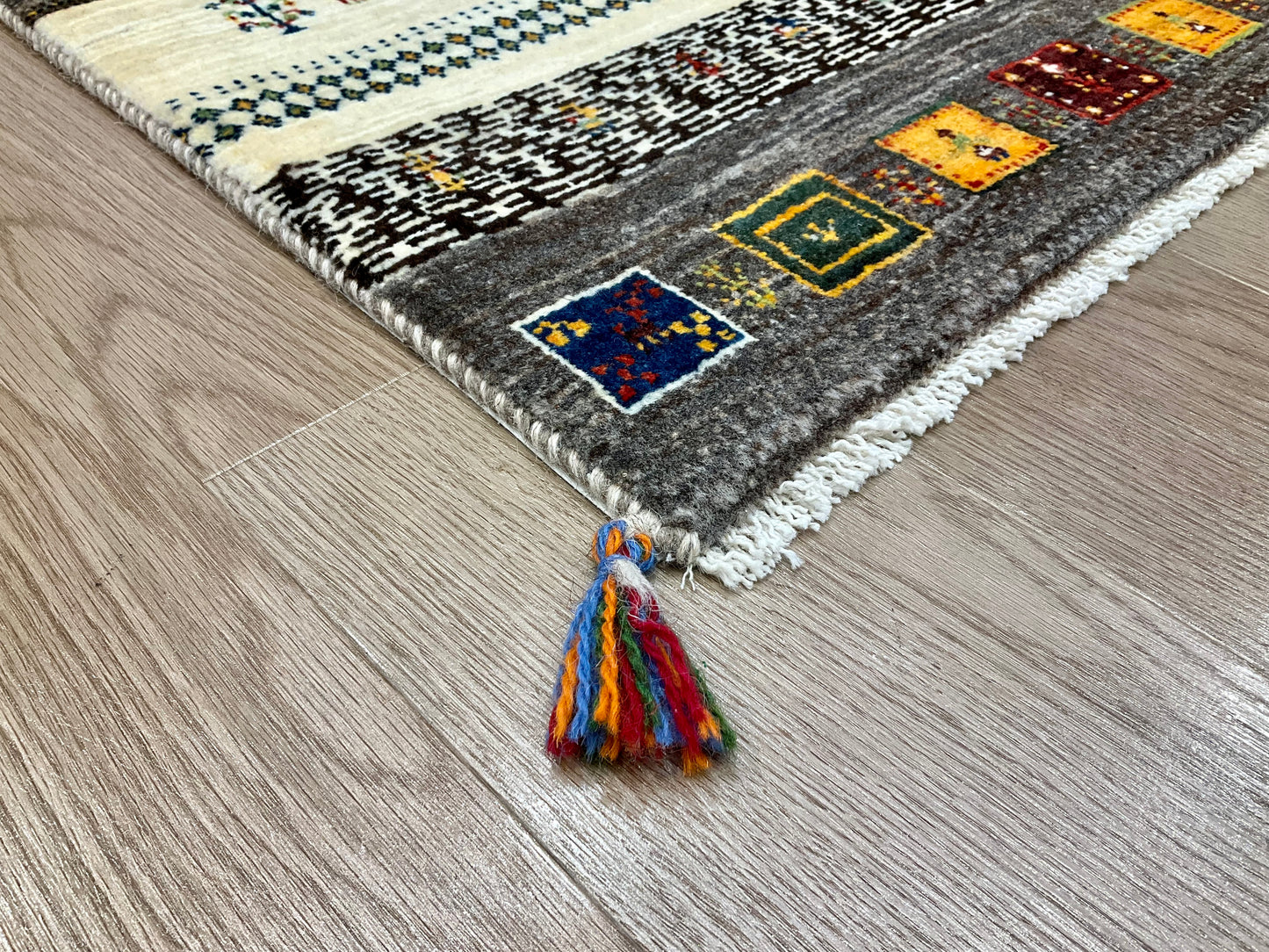 カシュクリ 90cm x 62cm RJ4938