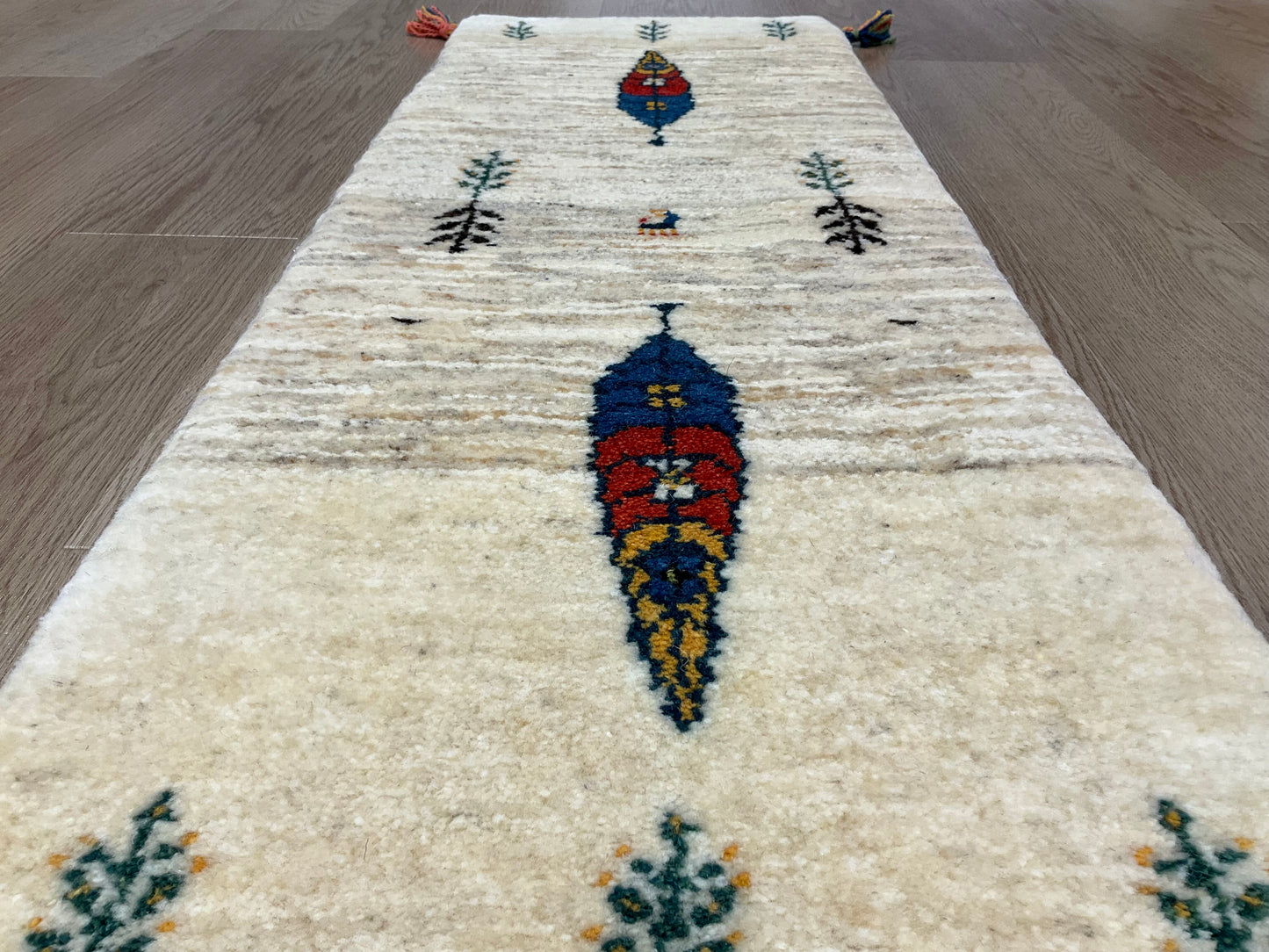 ギャッベ 115cm x 42cm RJ8770