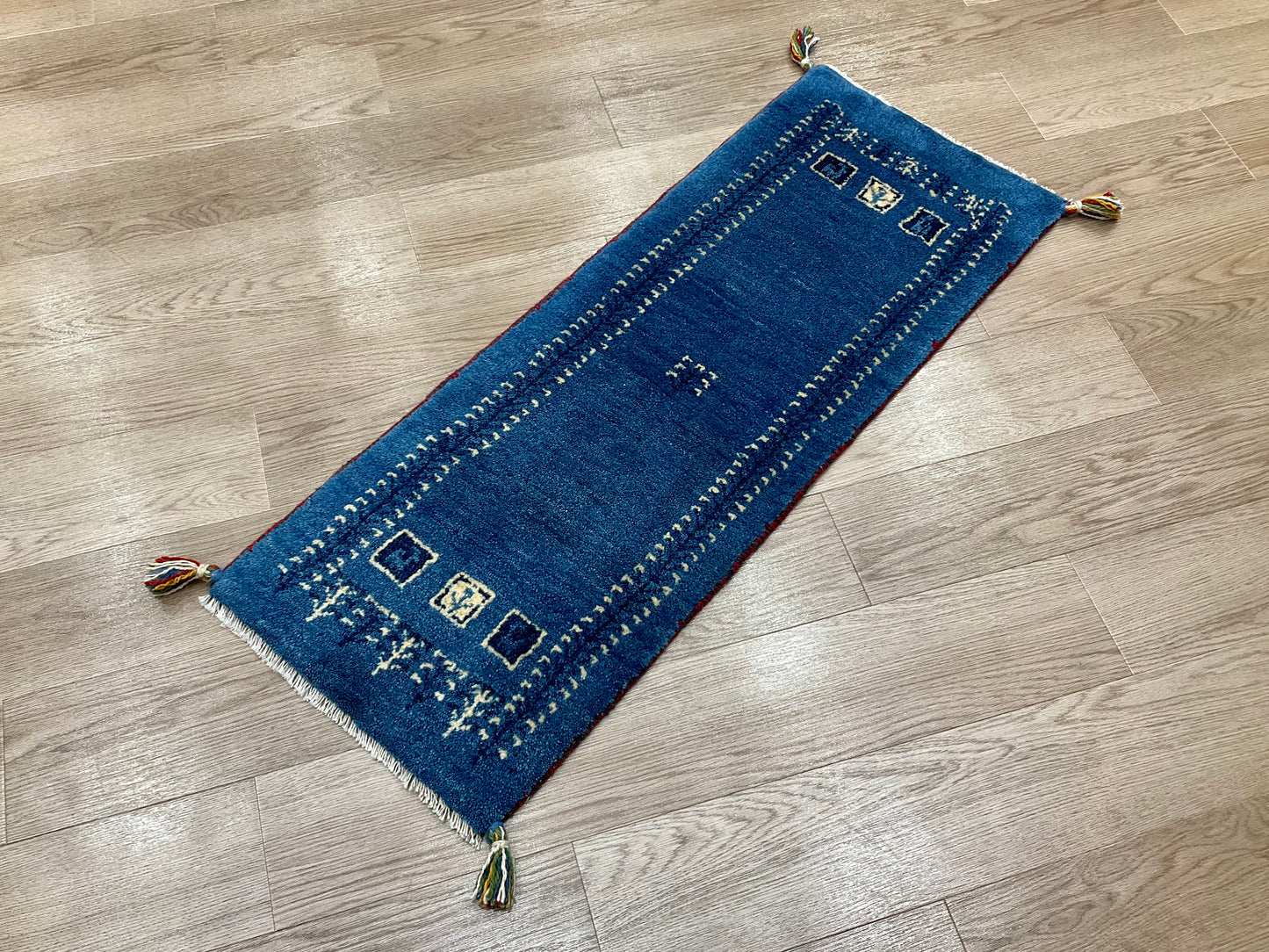 ギャッベ 117cm x 43cm RD7690