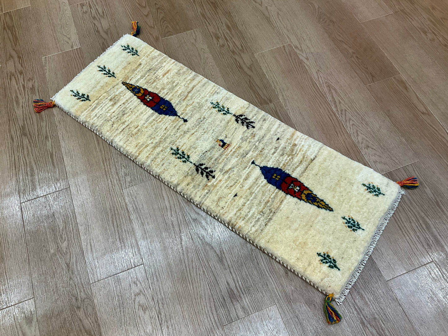 ギャッベ 115cm x 42cm RJ8770