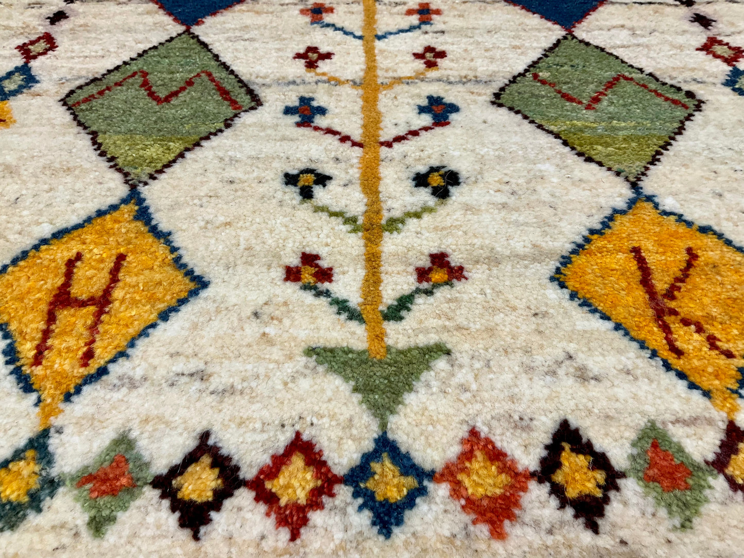 ギャッベ 130cm x 80cm RD16211