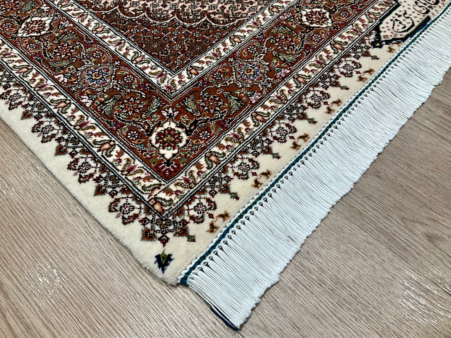 タブリーズ アブドラーヒ工房 161cm x 107cm NT16601