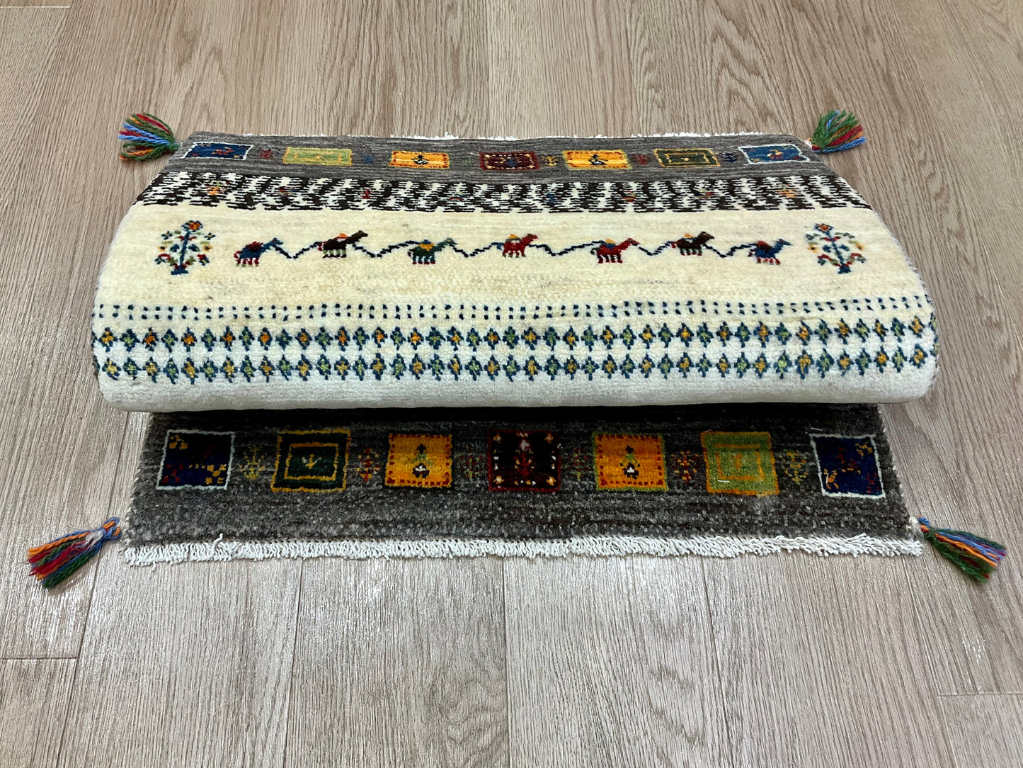 カシュクリ 90cm x 62cm RJ4938
