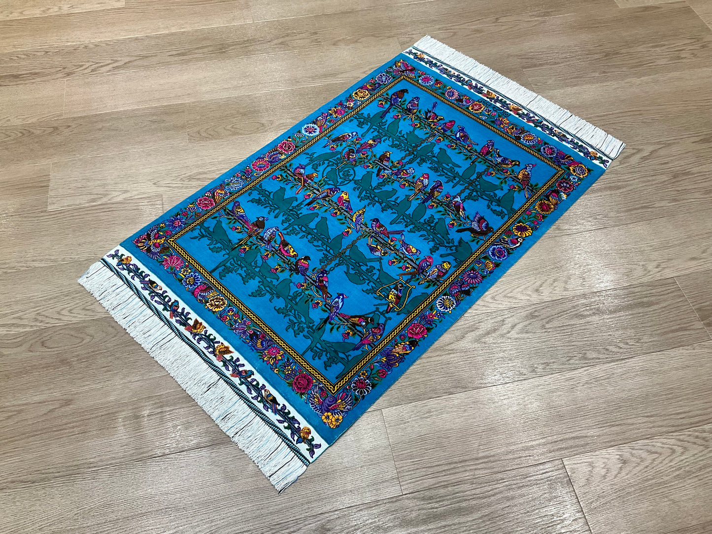 クム アッバースィー工房 93cm x 65cm JM425
