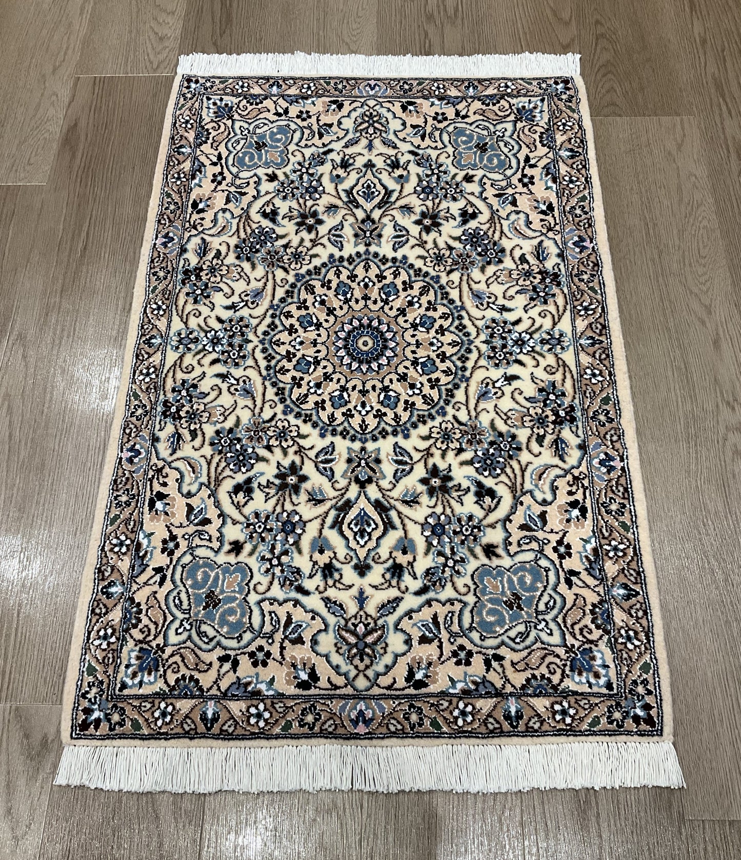 ナイン 95cm x 62cm NT16190