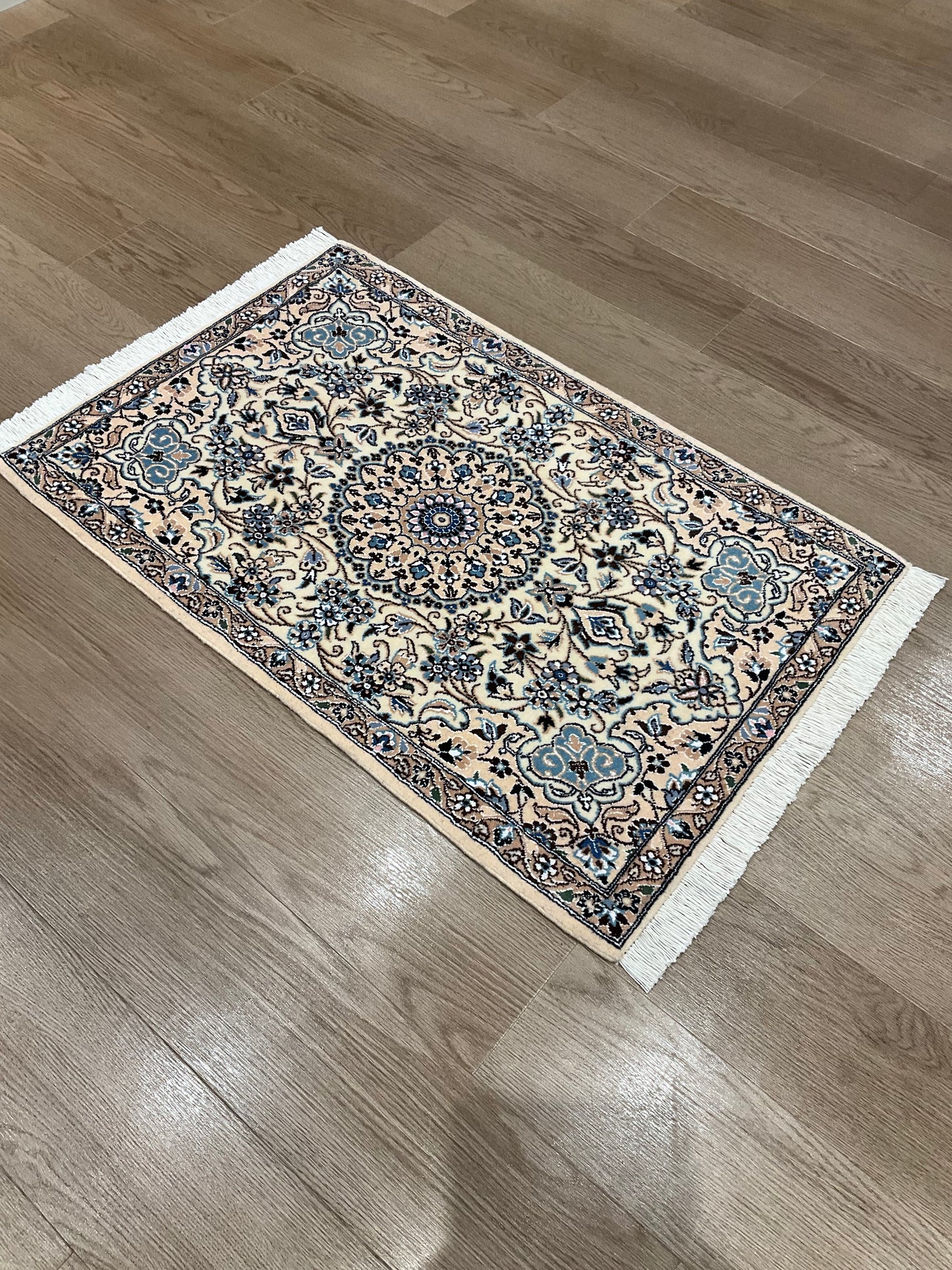 ナイン 95cm x 62cm NT16190
