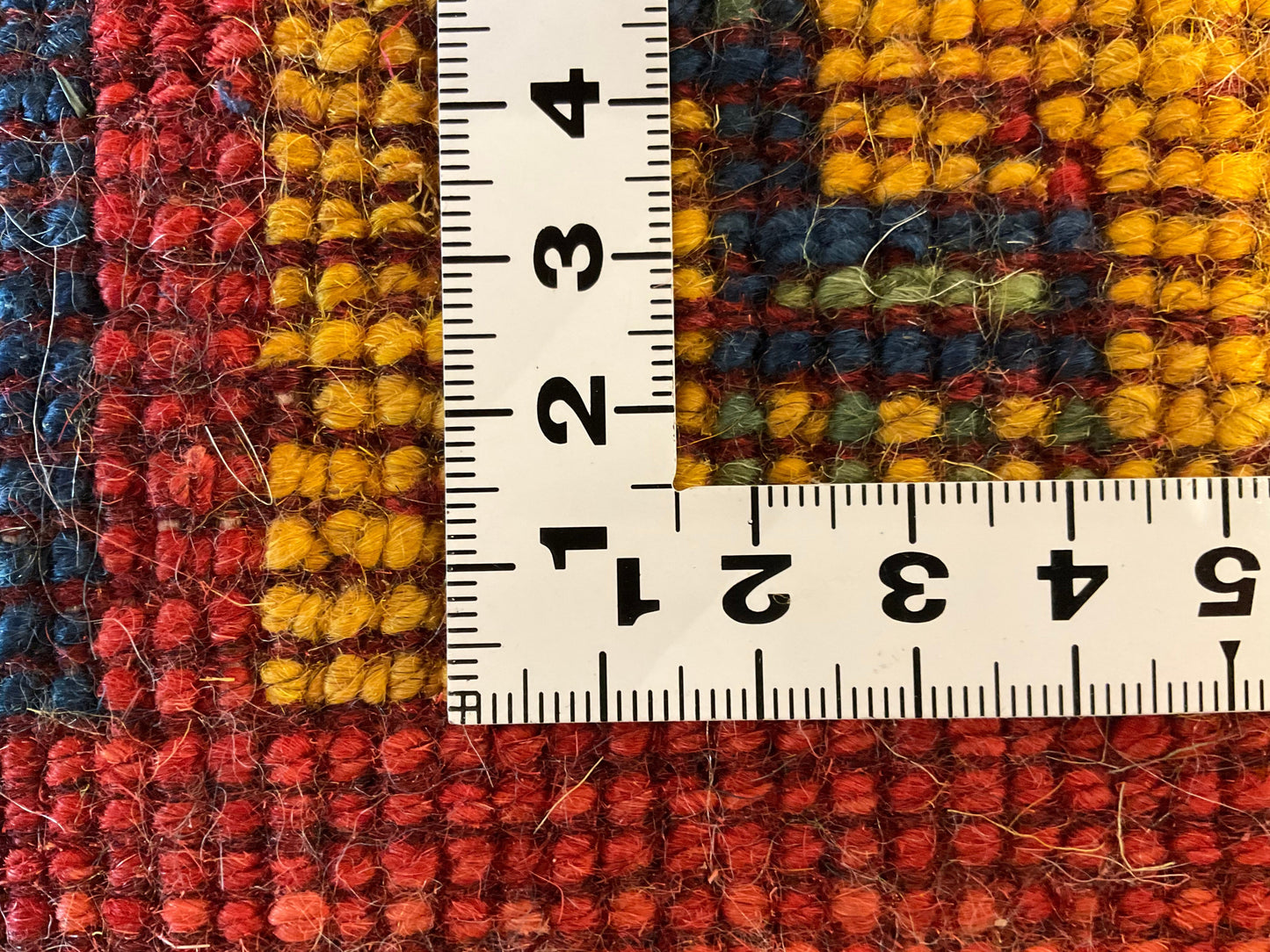 ギャッベ 40cm x 39cm AJ19076