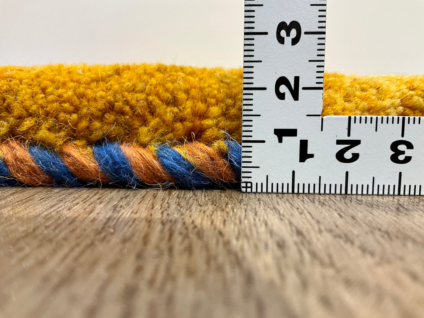 ギャッベ 42cm x 41cm AJ29416