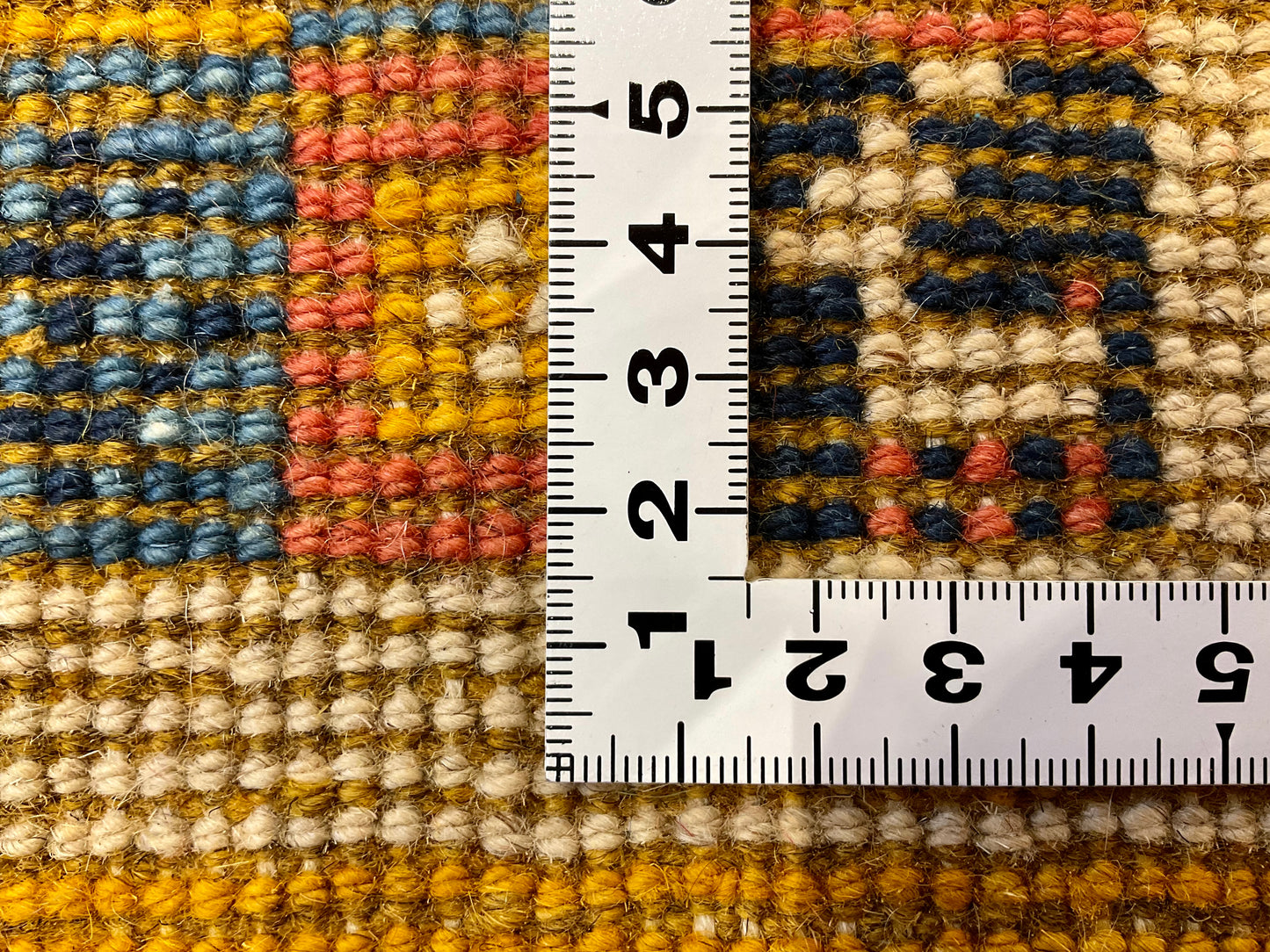 ギャッベ 42cm x 39cm AJ29299