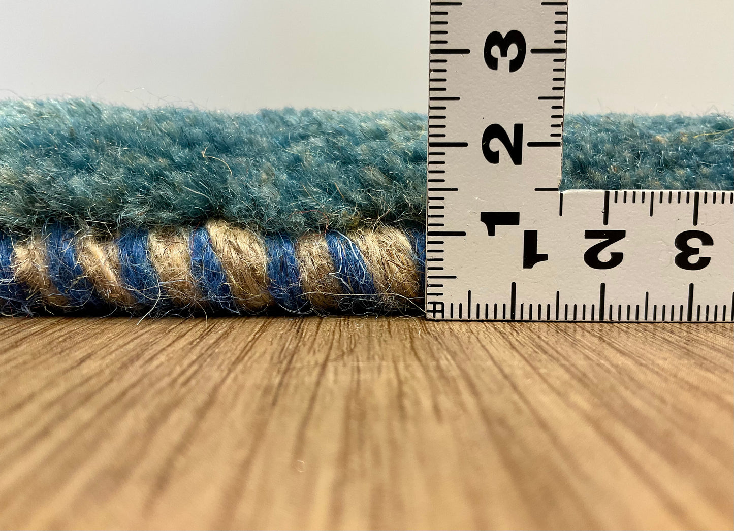 ギャッベ 44cm x 39cm Z827