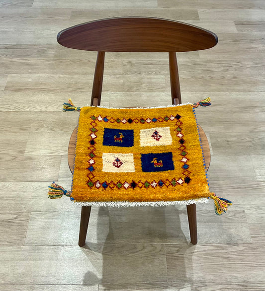 ギャッベ 43cm x 42cm T4148