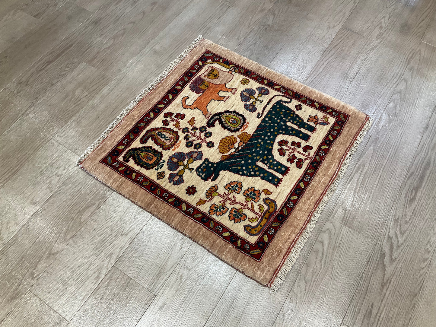 カシュガイ 70cm x 73cm PS10401