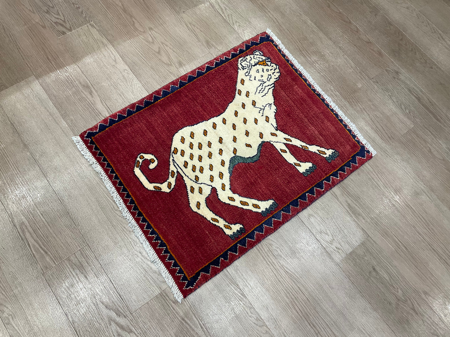 シラーズ 85cm x 66cm RJ12722