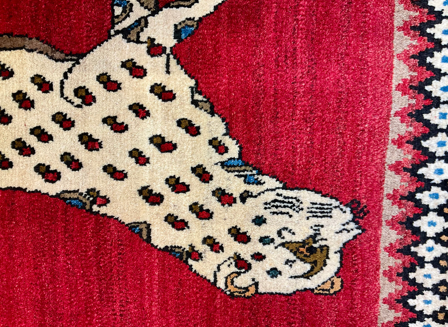 ギャッベ アマレバフト 135cm x 88cm RJ11427